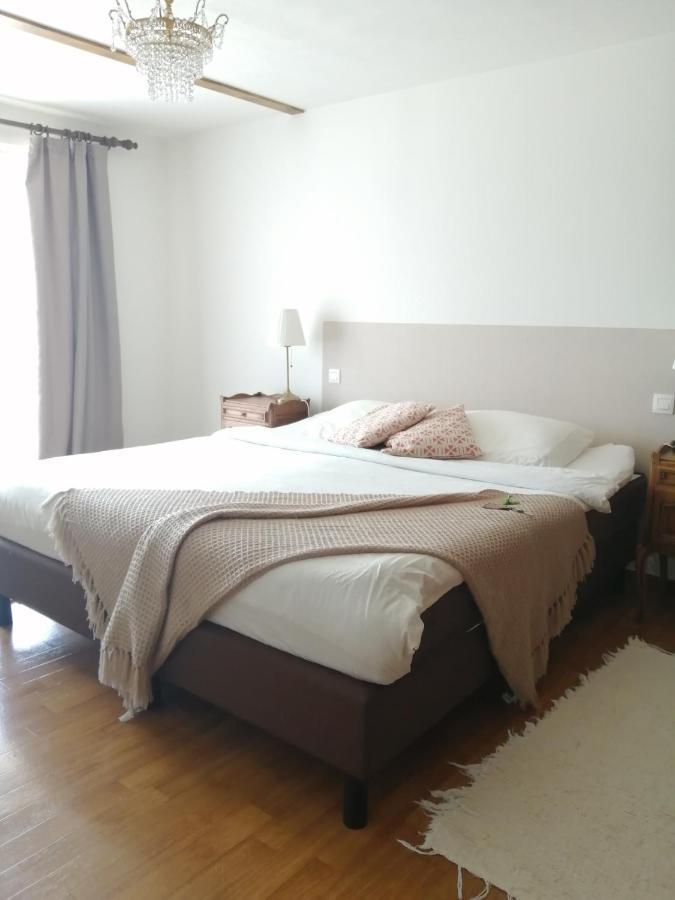 Guesthouse La Maison De Fille Diest Ngoại thất bức ảnh