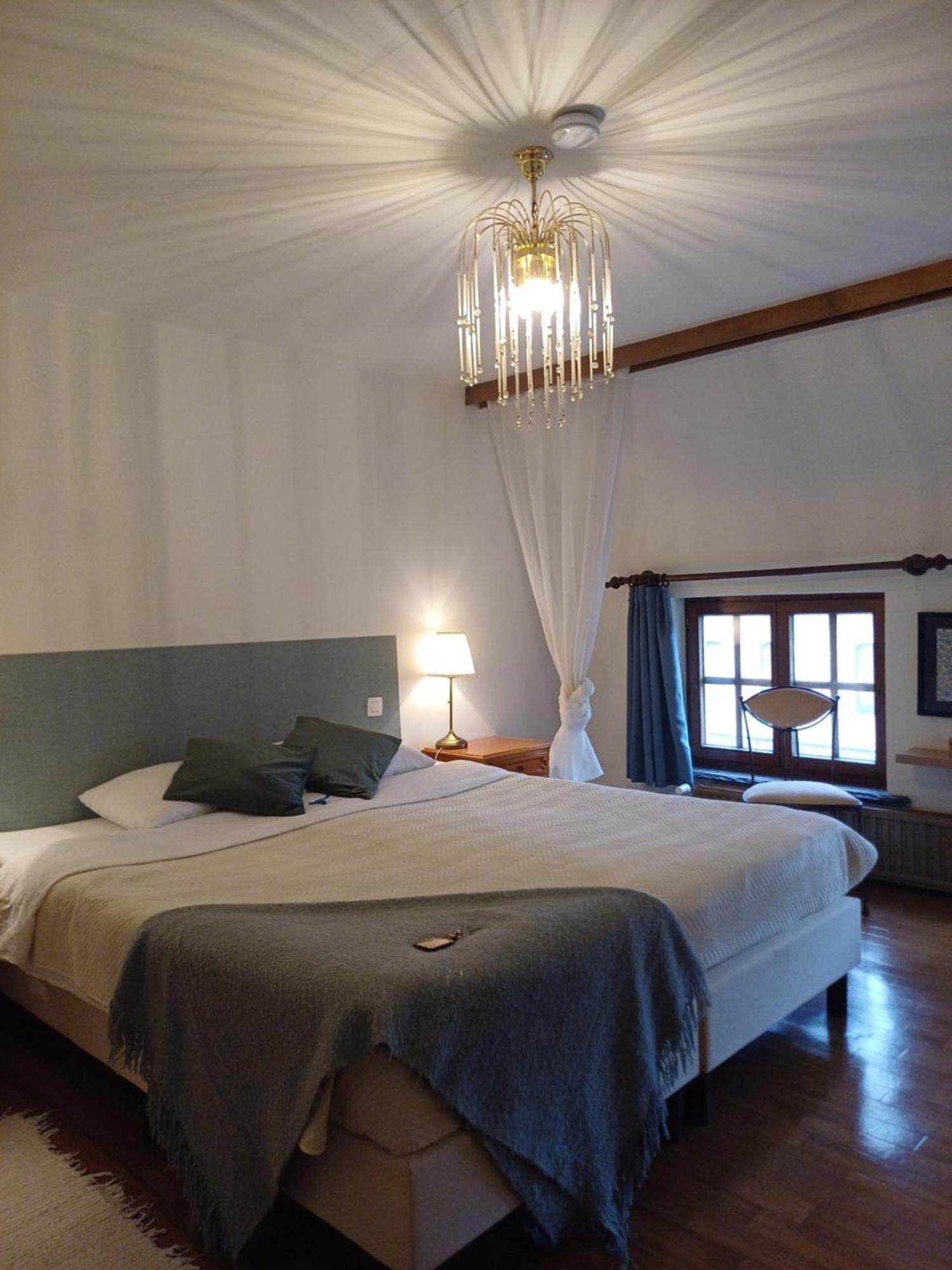 Guesthouse La Maison De Fille Diest Ngoại thất bức ảnh